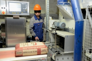 В цехе «Готовая продукция» Топкинского цементного завода установлены маркираторы